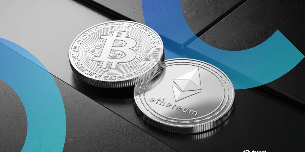 Bitcoin, Ethereum, and XRP Slump as US Interest Rate Decision Nears