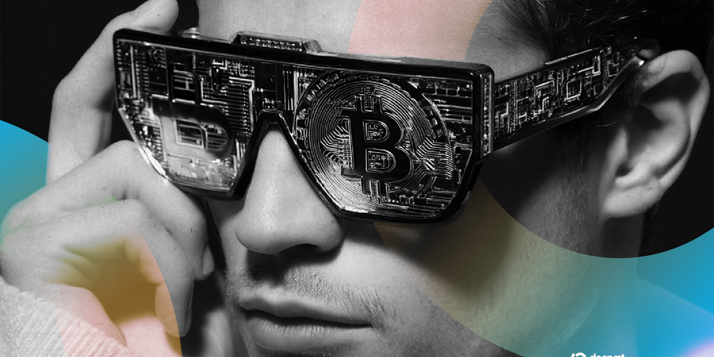 Why Is Bitcoin Holding Steady as XRP, Solana, Dogecoin Waver?