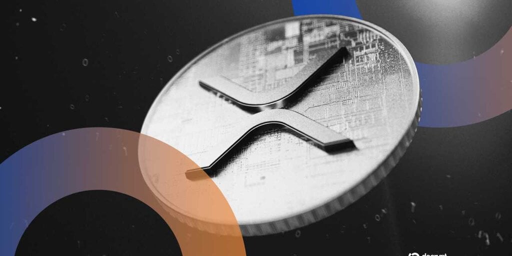 XRP, Ethereum Lead Crypto Market Rebound as Trump Reignites Trade War