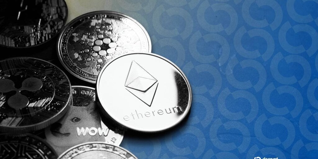 Solana, Dogecoin and Others Lead Gains as Short Liquidations Top $260M