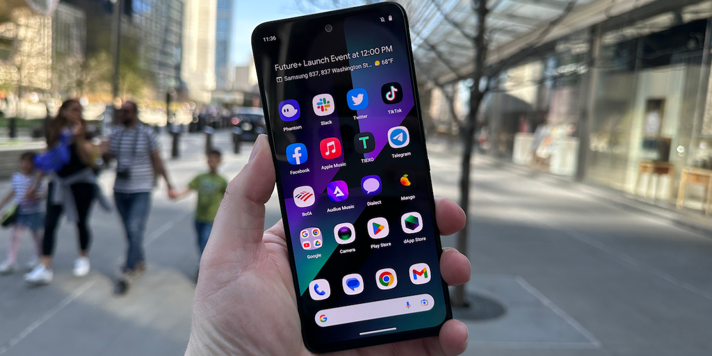 Solana Saga Loses Security Updates and Support Following Seeker Phone Rollout